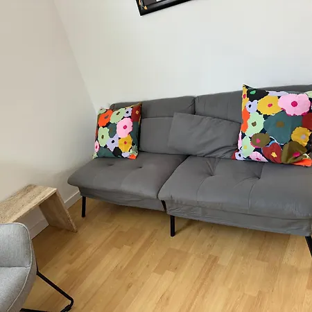 Moderne Wohnung Mit Garten Verl Exterior photo